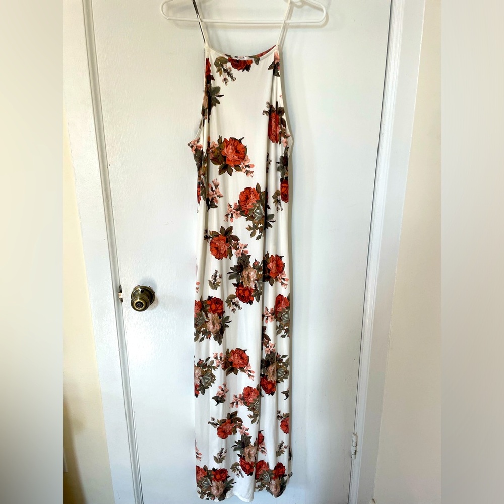 Sadie and sage size medium maxi floral cream color dress